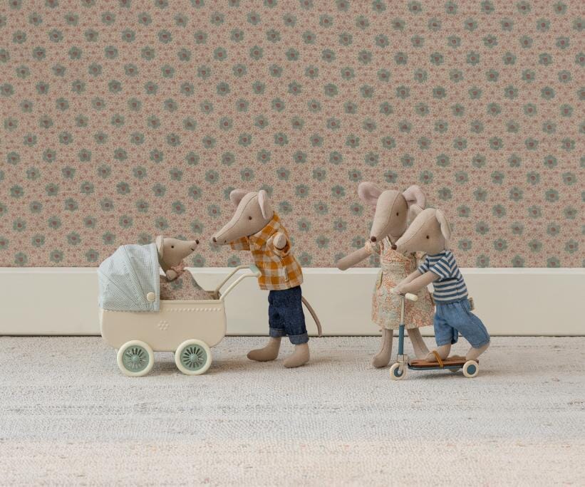 Wandelwagen met babymuis - Mint