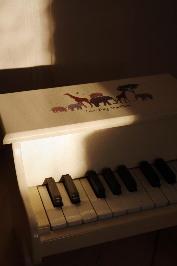 Piano - Grand Safari