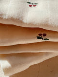 Tetra cloths 3 pack muslin cloth - Cherry - Konges Slojd